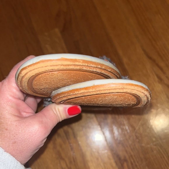 Aqrat grey patent leather flip flops size 38 boho fringe - Picture 4 of 7